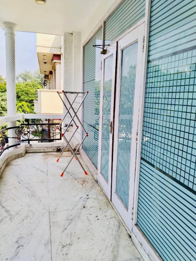 Fortune Home Service Apartment 2Bhk,E28 Saket 2A Nuova Delhi Esterno foto