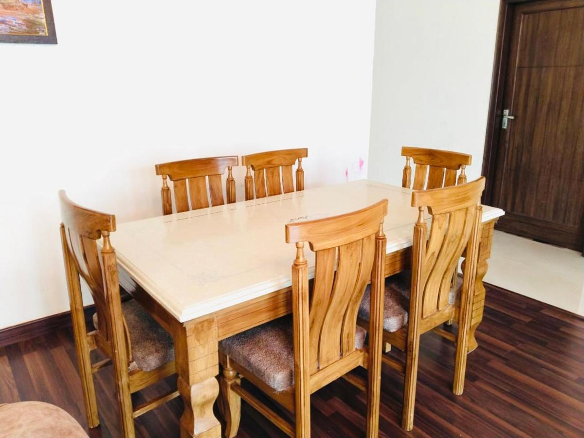 Fortune Home Service Apartment 2Bhk,E28 Saket 2A Nuova Delhi Esterno foto