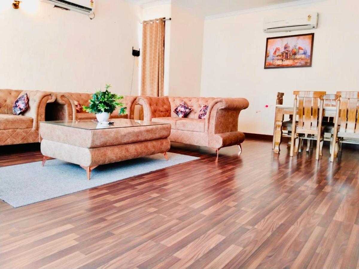 Fortune Home Service Apartment 2Bhk,E28 Saket 2A Nuova Delhi Esterno foto